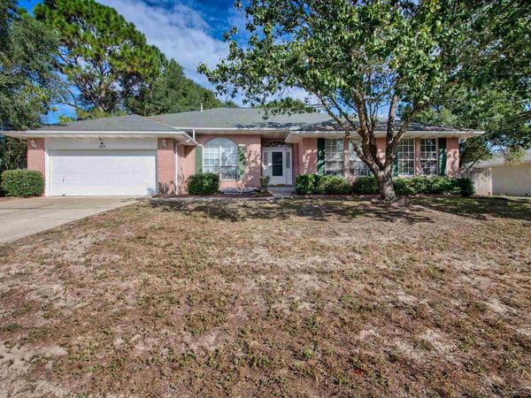 383 Riverchase Blvd, Crestview, FL 32536