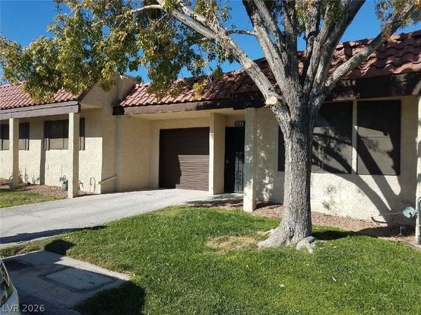 5583 Hobble Creek Drive , Las Vegas, NV 89120