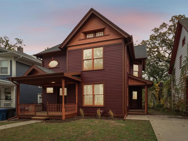 829 17th Street , Des Moines, IA 50314