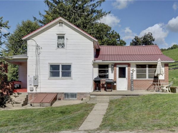 24328 Township Road 252b , Newcomerstown, OH 43832
