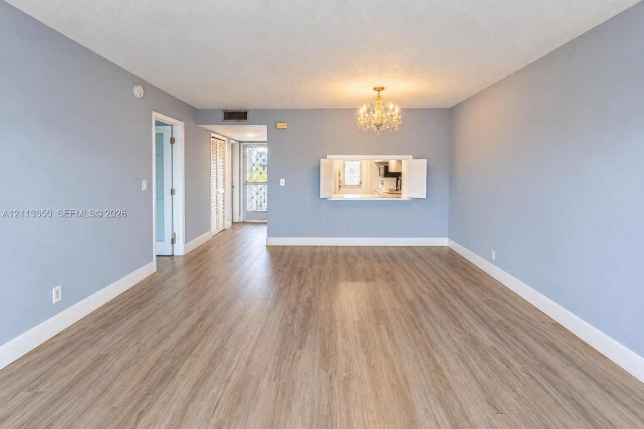 330 SE 2nd St , Unit 504F, Hallandale Beach, FL 33009 Photo
