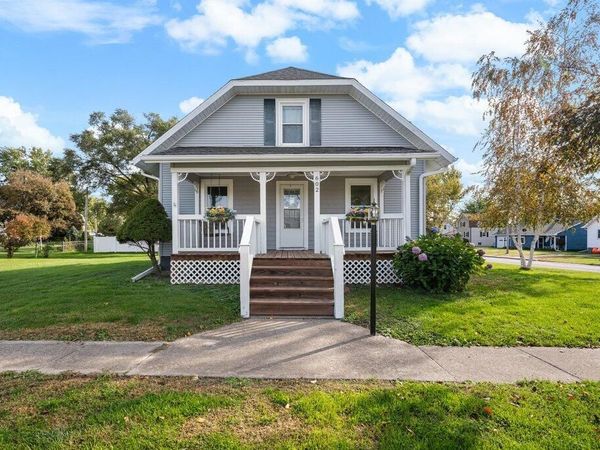 602 LOCUST, Wilton, IA 52778