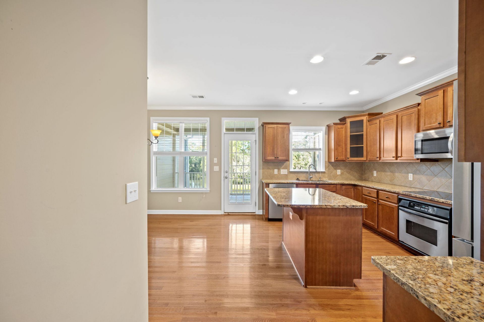 208 Fair Sailing Road Photo 14