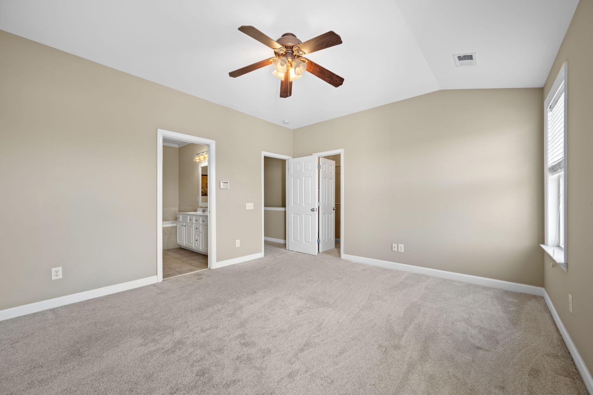 208 Fair Sailing Road Photo 32