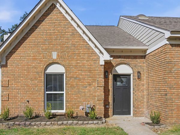 5856 RIDGEHILL DR, Memphis, TN 38141