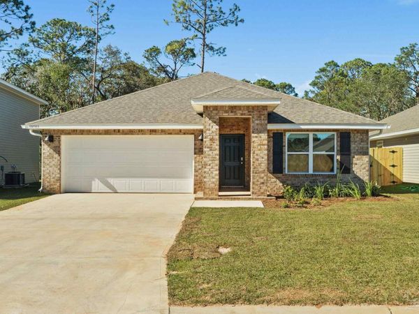 10593 Queens Gate Cir, Pensacola, FL 32506