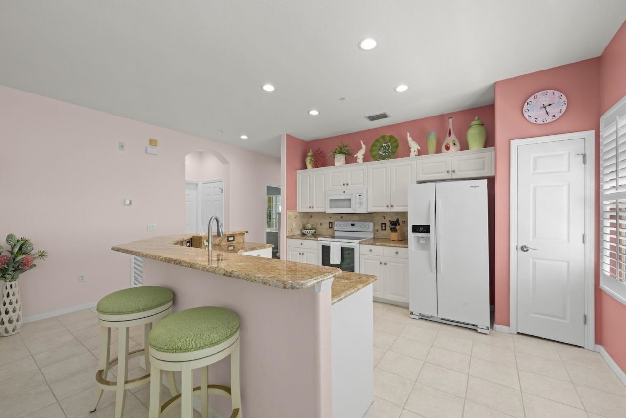 20021 Sanibel View Cir, Unit 201, Fort Myers, FL 33908 Photo