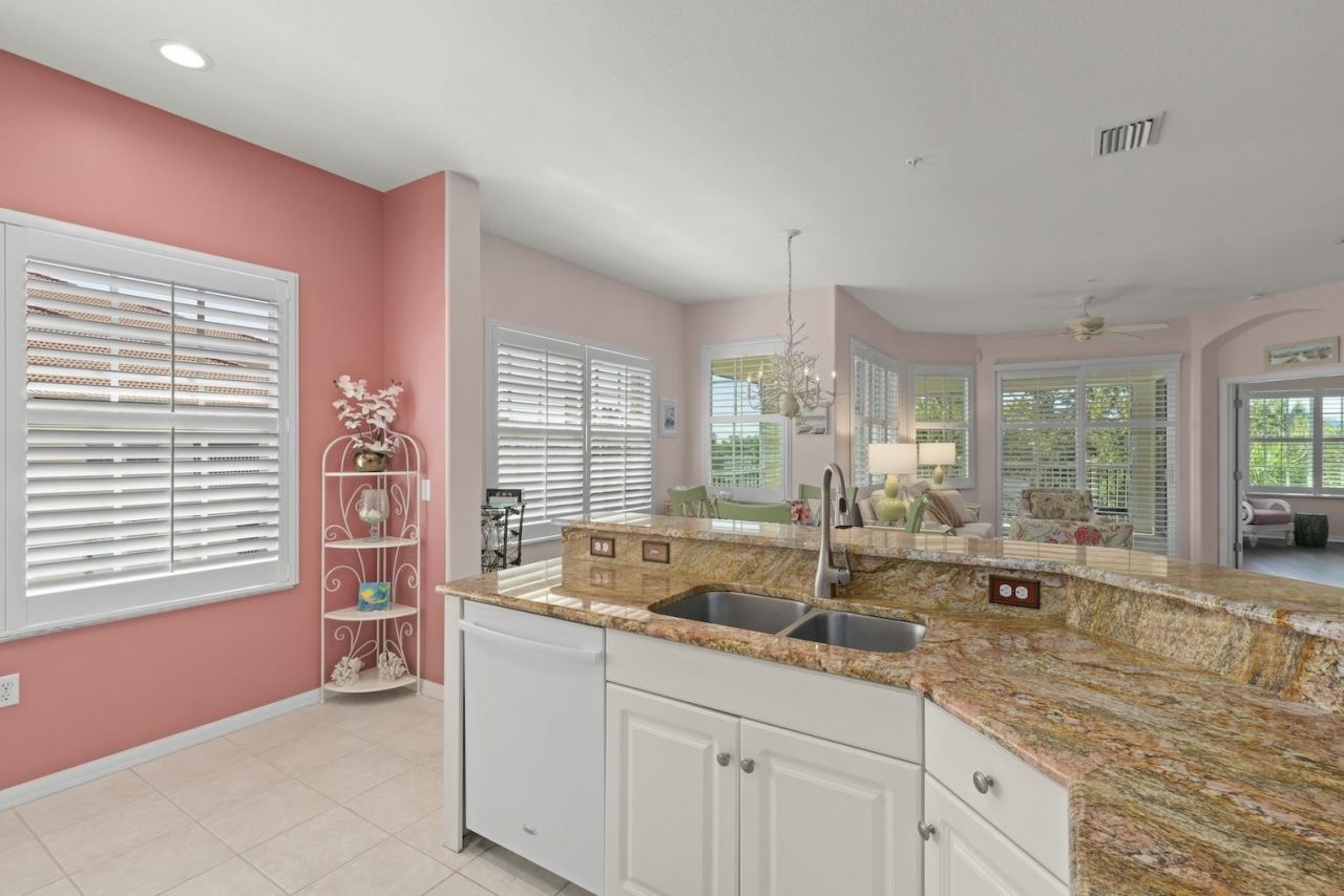 20021 Sanibel View Cir, Unit 201, Fort Myers, FL 33908 Photo