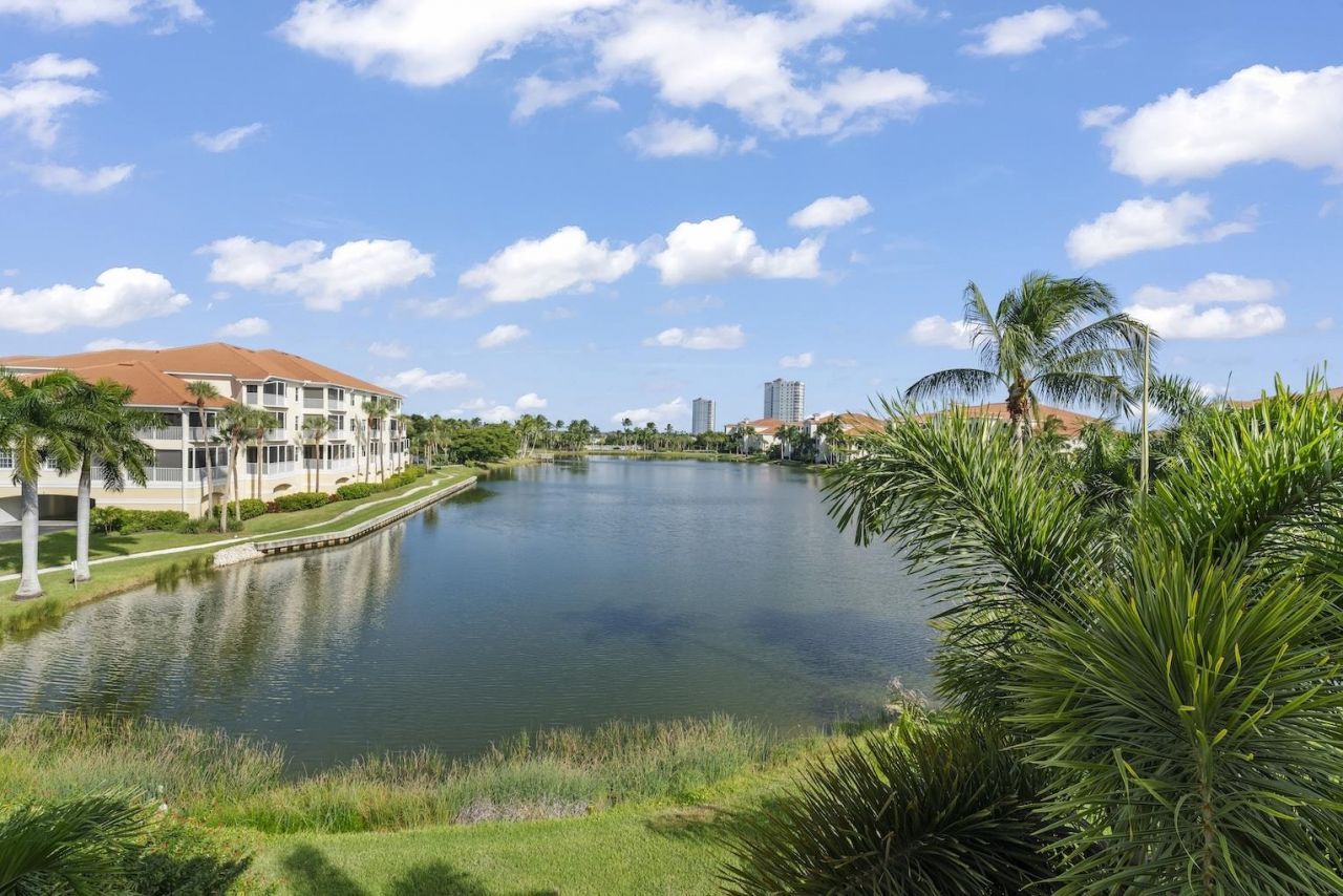 20021 Sanibel View Cir, Unit 201, Fort Myers, FL 33908 Photo