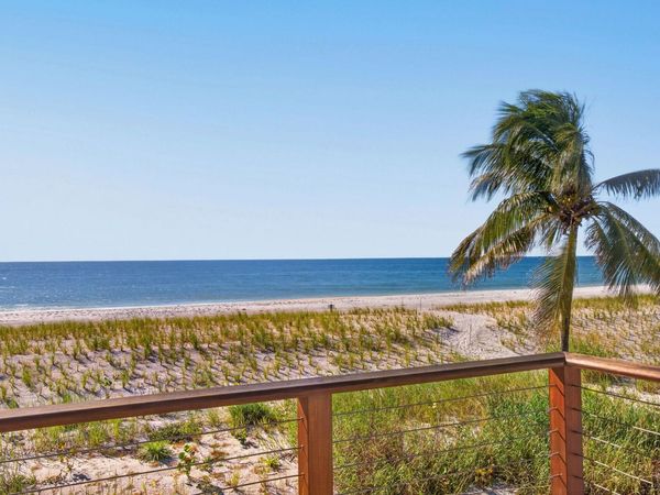11 Beach Homes, Unit 11, Captiva, FL 33924