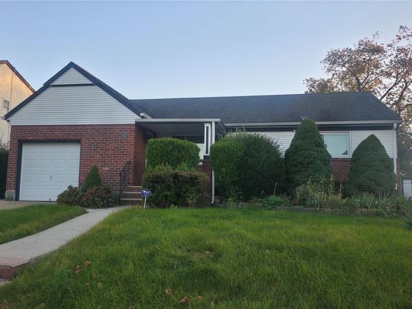 2127 Leighton Road , Elmont, NY 11003