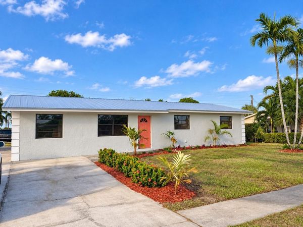 320 W 21ST STREET , RIVIERA BEACH, FL 33404