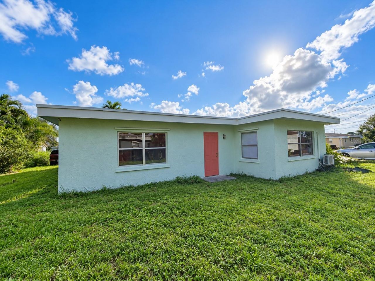 320 W 21st Street , Riviera Beach, FL 33404 Photo