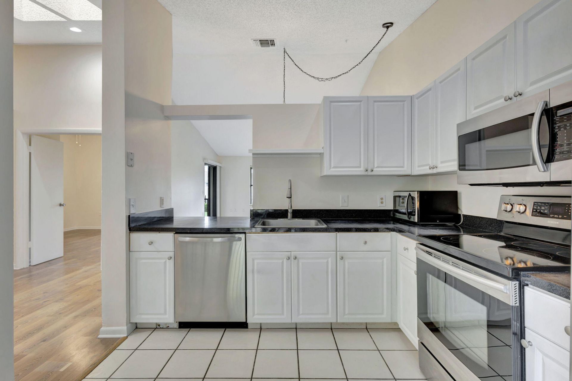 13145 Chadwick Court, Unit 16, Wellington, FL 33414 Photo