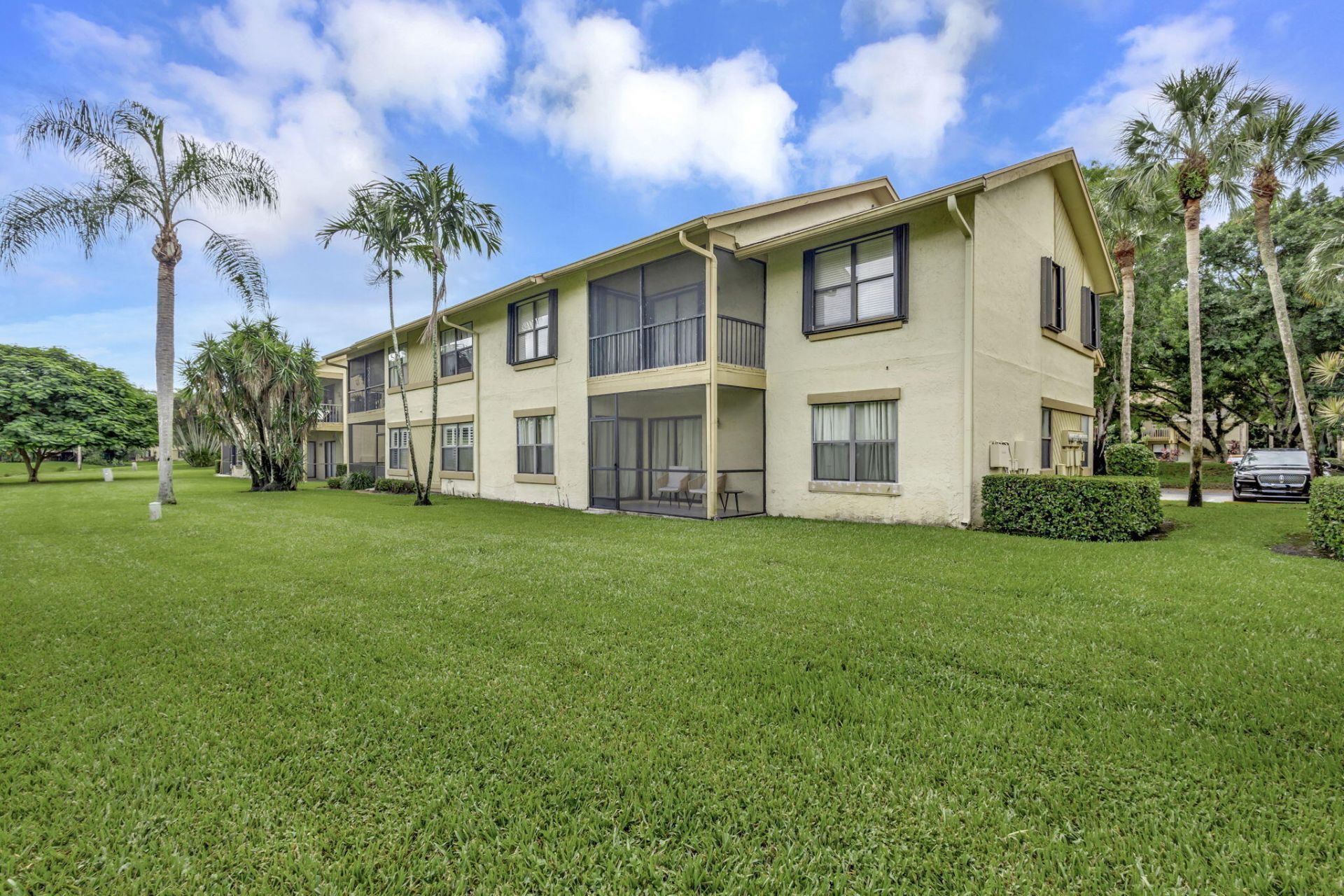 13145 Chadwick Court, Unit 16, Wellington, FL 33414 Photo