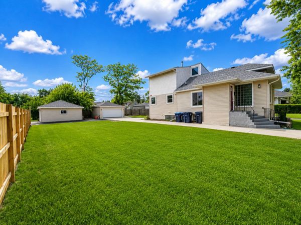 1936 S 17th Avenue , Maywood, IL 60153