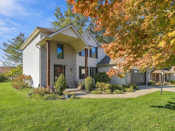 10807 Smokey Ridge Place, Fort Wayne, IN 46818