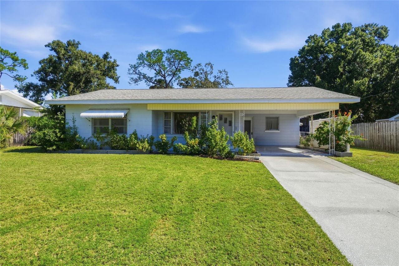 1810 4th Court Se, Winter Haven, FL 33880 Main Photo