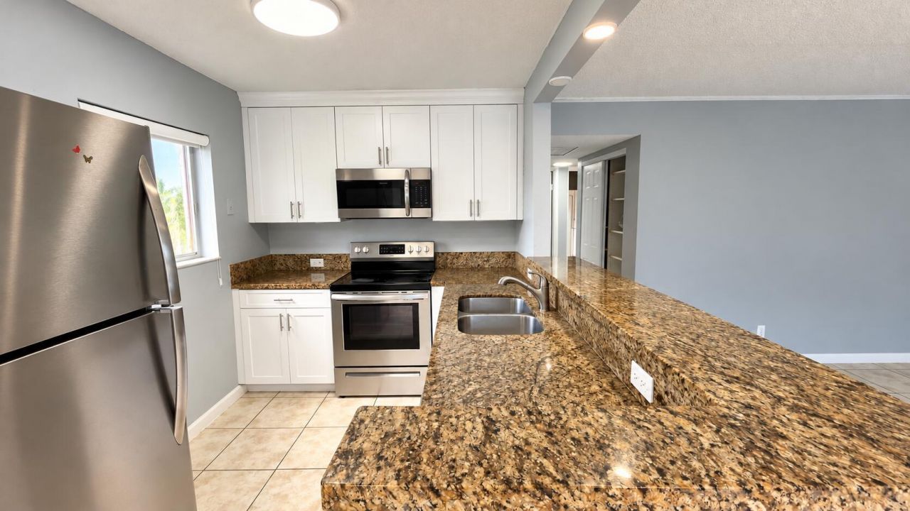 2000 Springdale Boulevard, Unit 201, Palm Springs, FL 33461 Photo