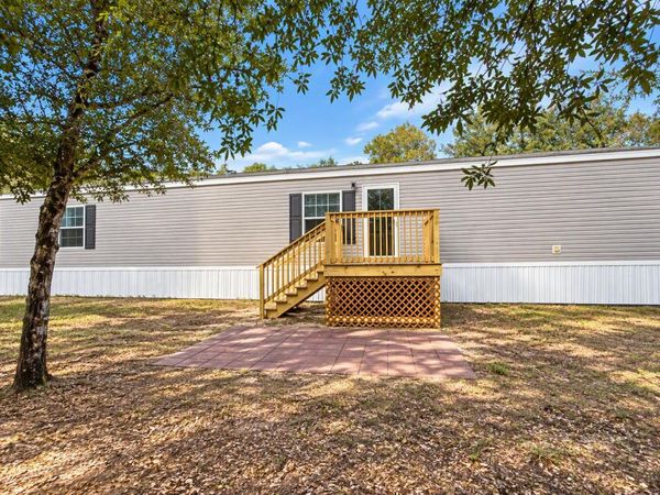 145 Juniper Lake Drive, DeFuniak Springs, FL 32433