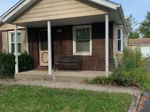3882 Cambridge Drive, Park City, IL 60085