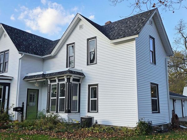 207 Spriggs Street, Charles City, IA 50616