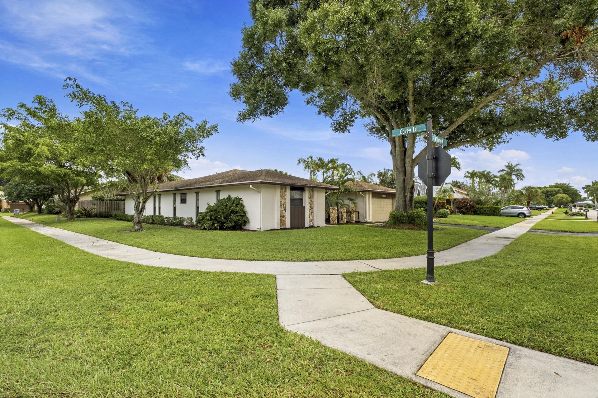 4937 Willow Drive, Boca Raton, FL 33487 Photo