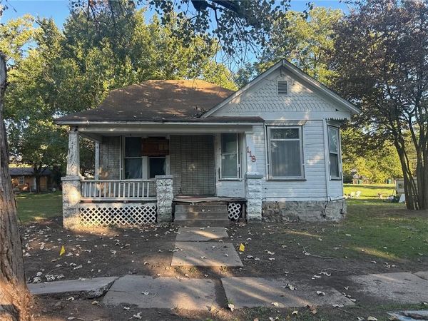 118 S 29th Street, Parsons, KS 67357