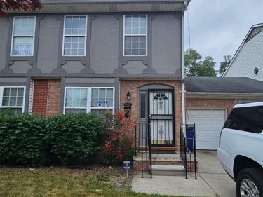 15473 Meyers Road, Detroit, Mi 48227