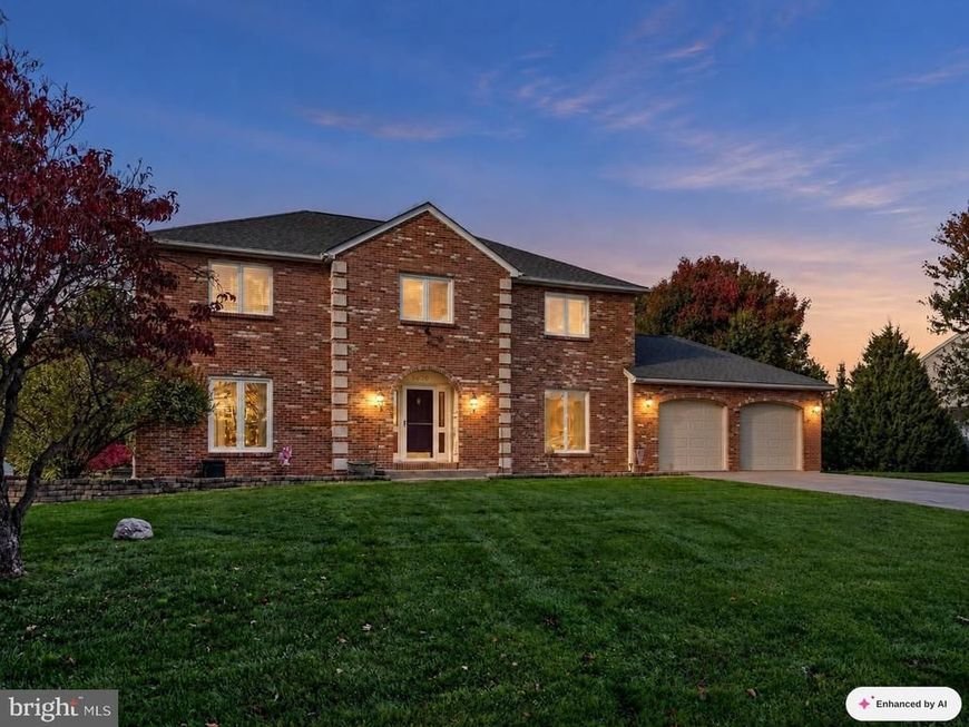 5045 Country Top Trl , Bethlehem, PA 18020 Main Photo