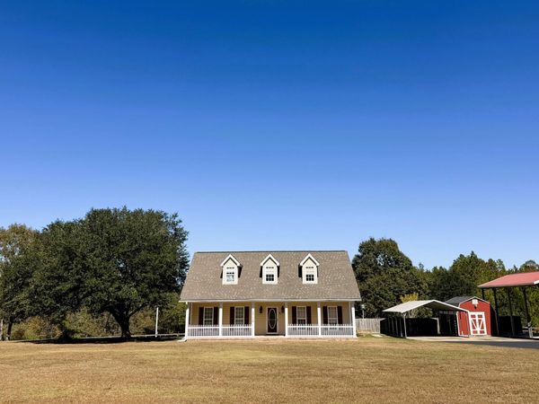 2712 Purvis Columbia Rd., Lumberton, MS 39455
