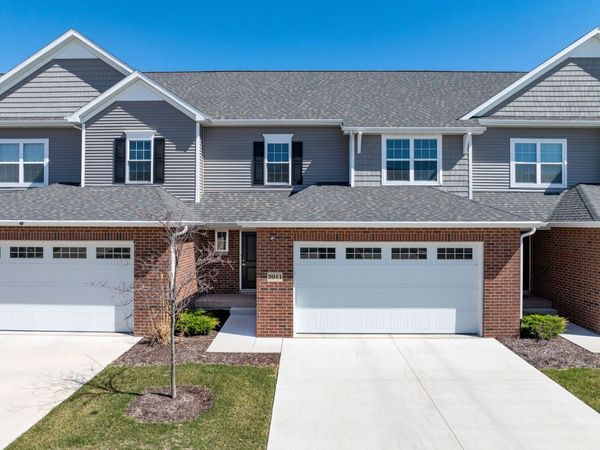 3911 Orchard Drive , Unit 3911, Bettendorf, IA 52722