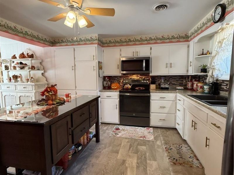 2074 Newark Road, Zanesville, OH 43701 Photo 4