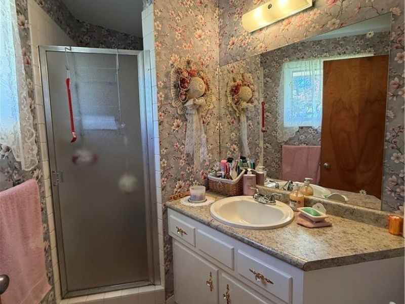 2074 Newark Road, Zanesville, OH 43701 Photo 9