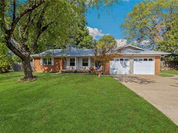 1410 S Morlan Avenue, Springdale, AR 72764