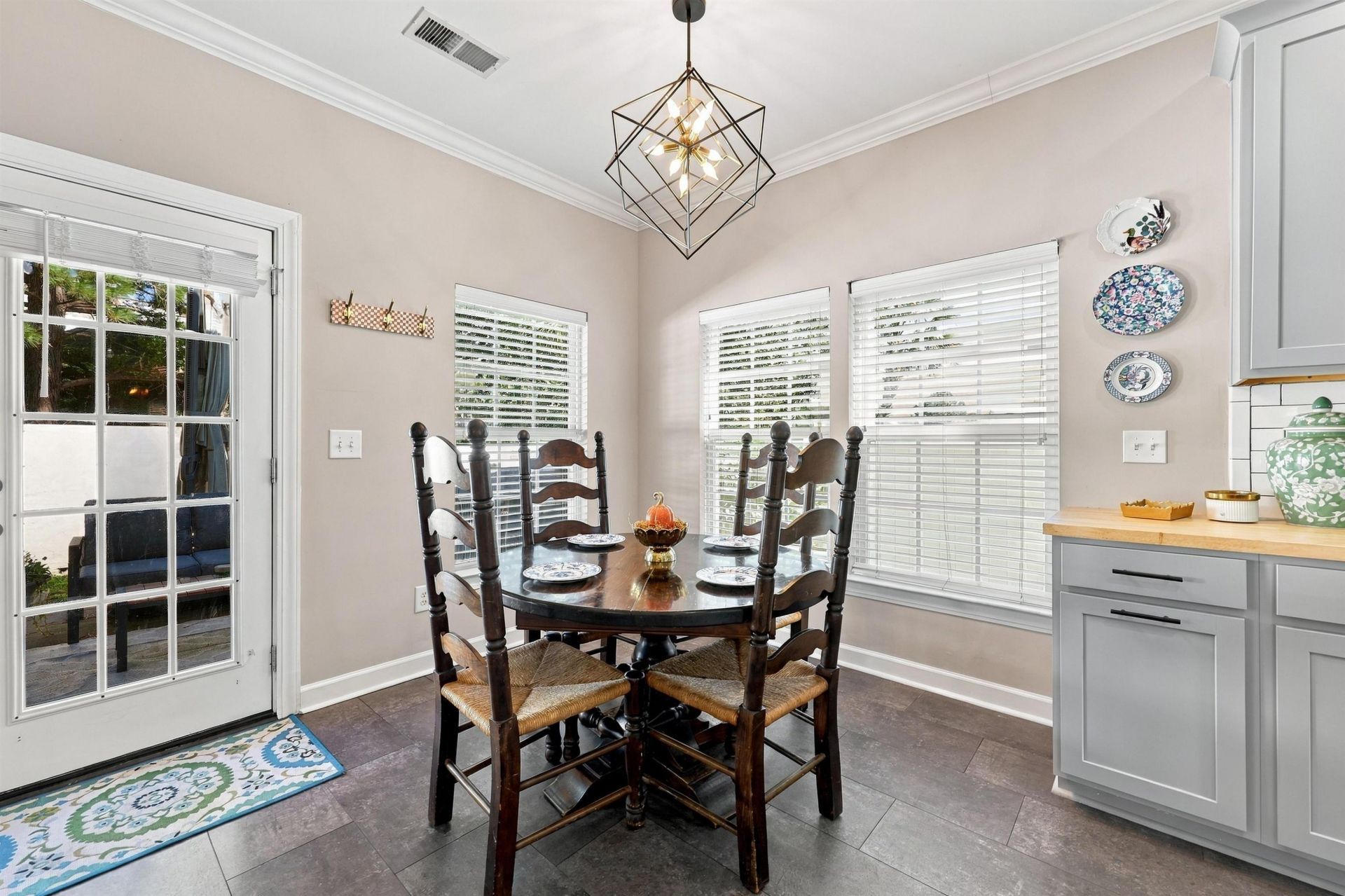 1388 Brighton Ave.  Photo 14