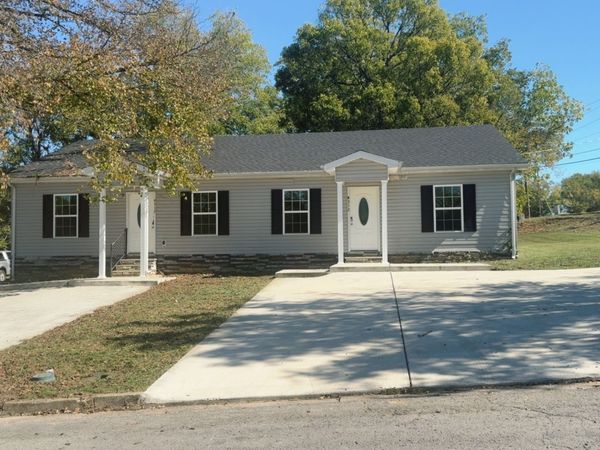 312 Clay Ave , Fayetteville, TN 37334