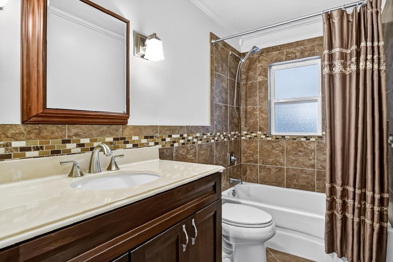 7802 Santana Avenue, Fort Pierce, FL 34951 Photo