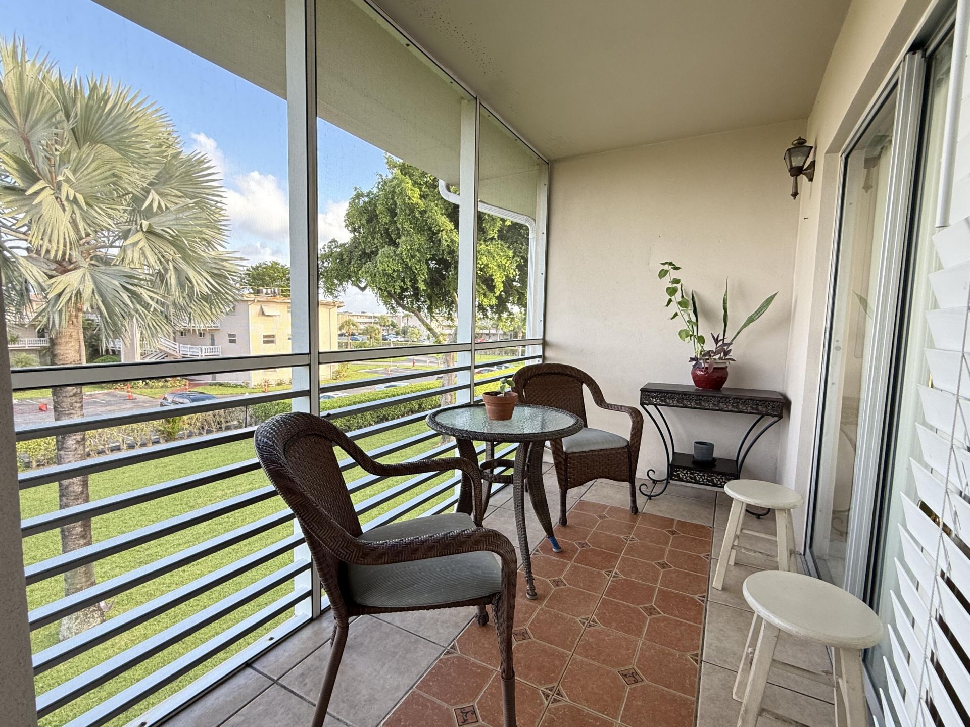 2855 Garden Drive S, Unit 306, Palm Springs, FL 33461 Photo