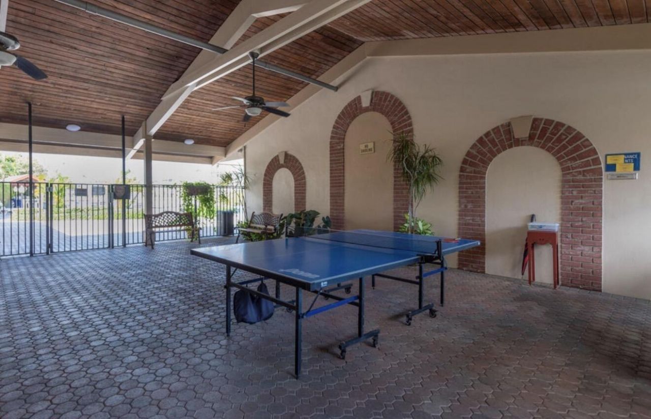 2855 Garden Drive S, Unit 306, Palm Springs, FL 33461 Photo