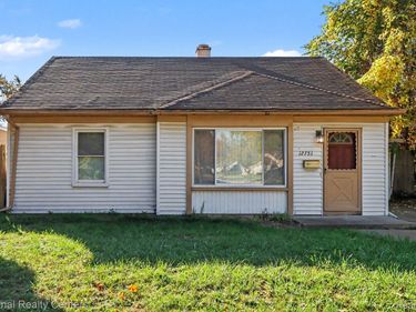 12751 Saratoga Street , Oak Park, Mi 48237