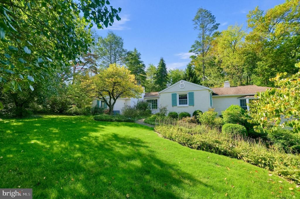 312 CHAMOUNIX ROAD , WAYNE, PA 19087