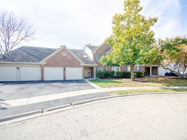 122 Stirling Lane , Unit X1, Schaumburg, IL 60194
