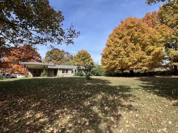 729 Dobbins Pike , Gallatin, TN 37066