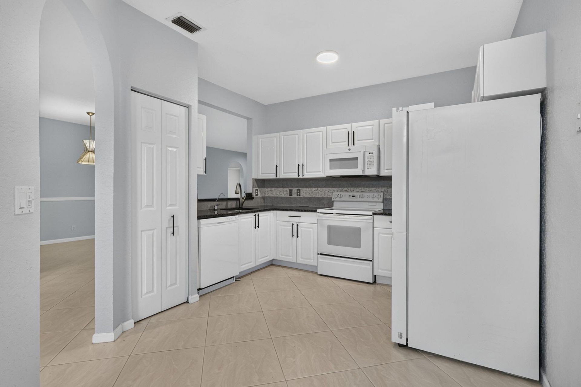 7886 Laina Lane, Unit Apt 1, Boynton Beach, FL 33437 Photo