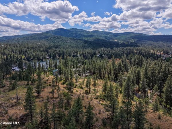 1016 E 1st Ave , Post Falls, ID 83854