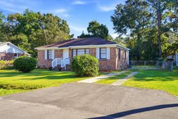 304 Mary Scott Drive photo 4