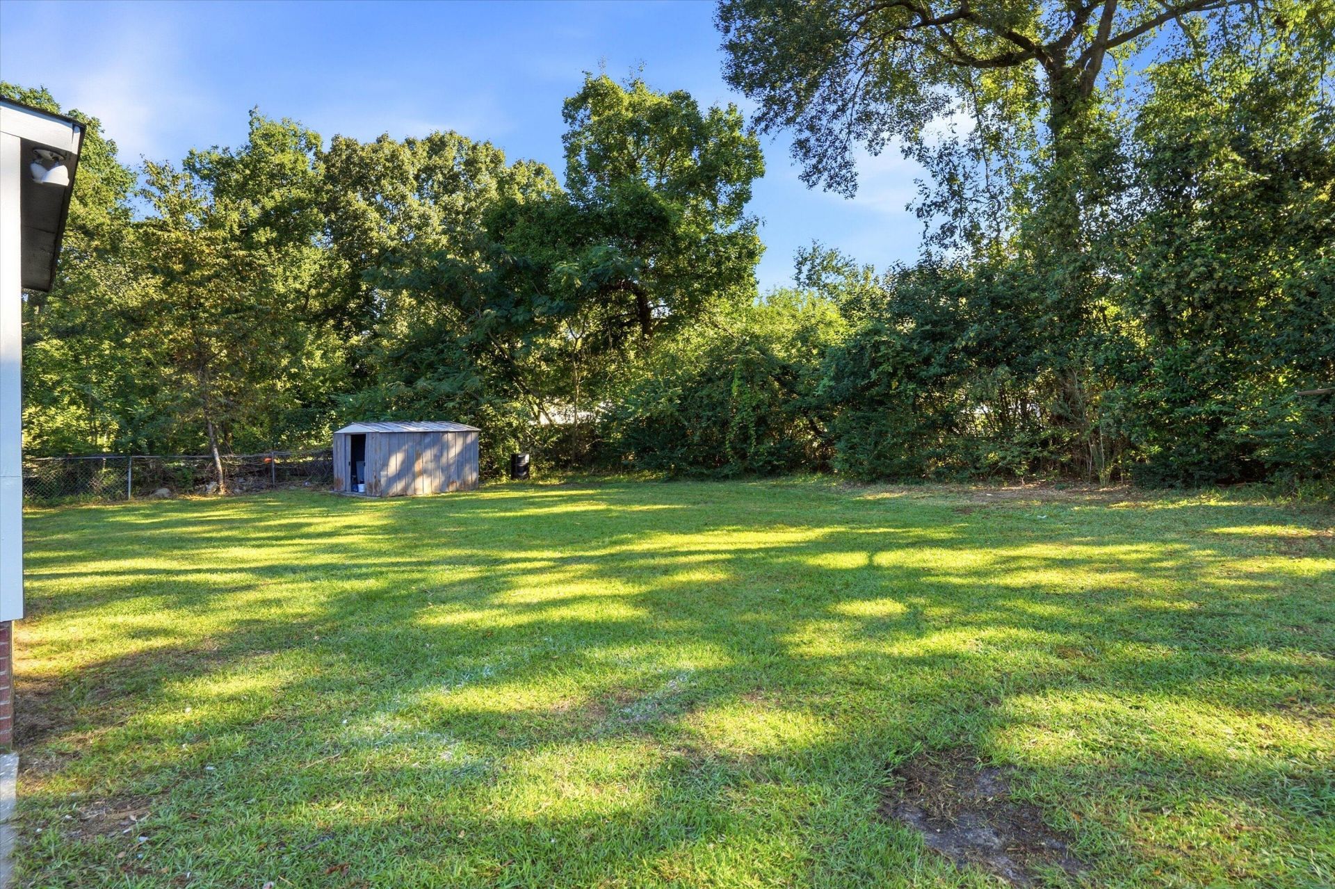 304 Mary Scott Drive Photo 24