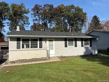 1102 Feltis Drive , Bedford Township, Mi 48182