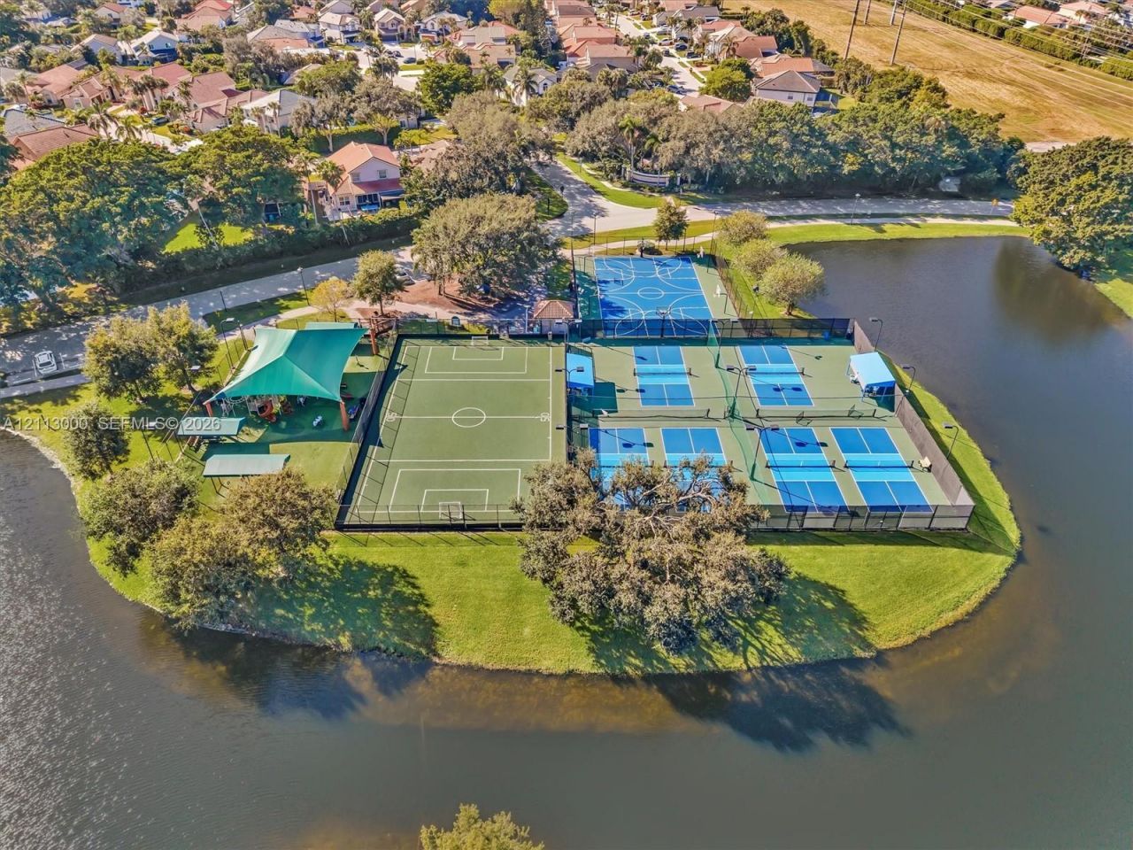 10860 La Salinas Cir, Boca Raton, FL 33428 Photo
